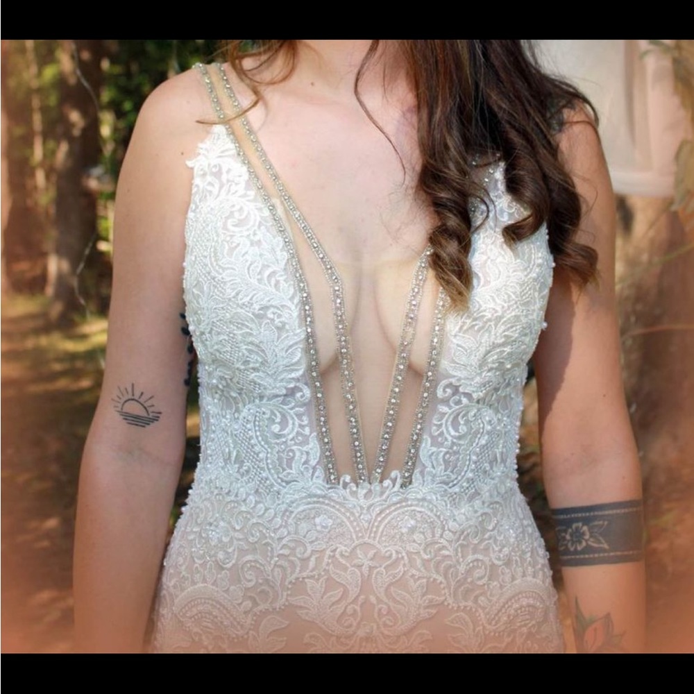 Wedding dress